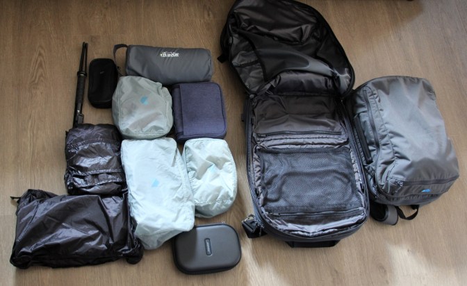 hand-luggage-4915092_1920